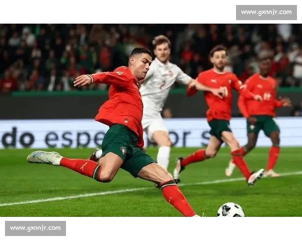 从绝境到巅峰!他用一脚世界波,书写了世界杯最佳进球的神话! 从绝境到巅峰!他用一脚世界波,书写了世界杯最佳进球的神话!